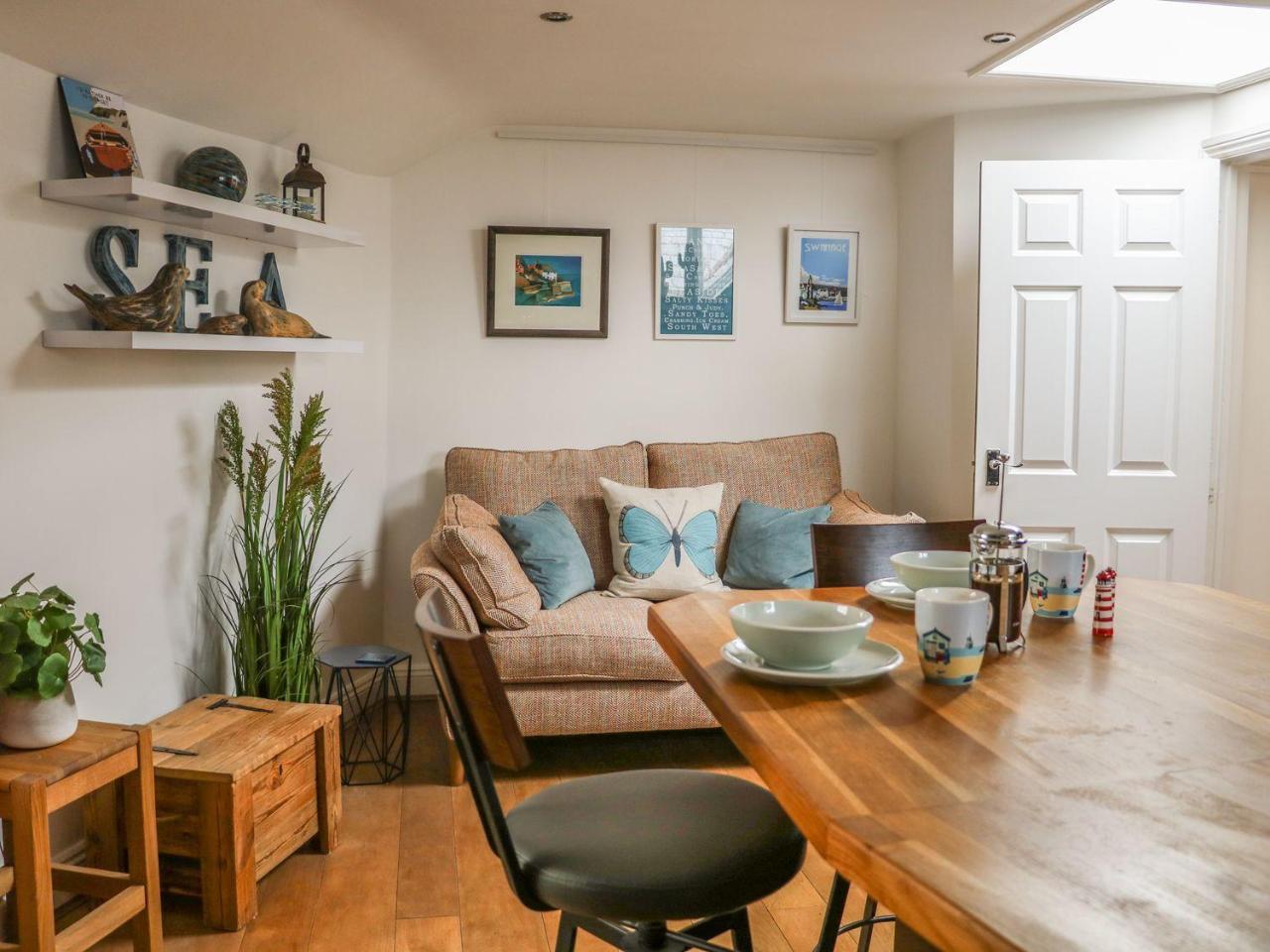 The Compass Appartement Swanage Buitenkant foto